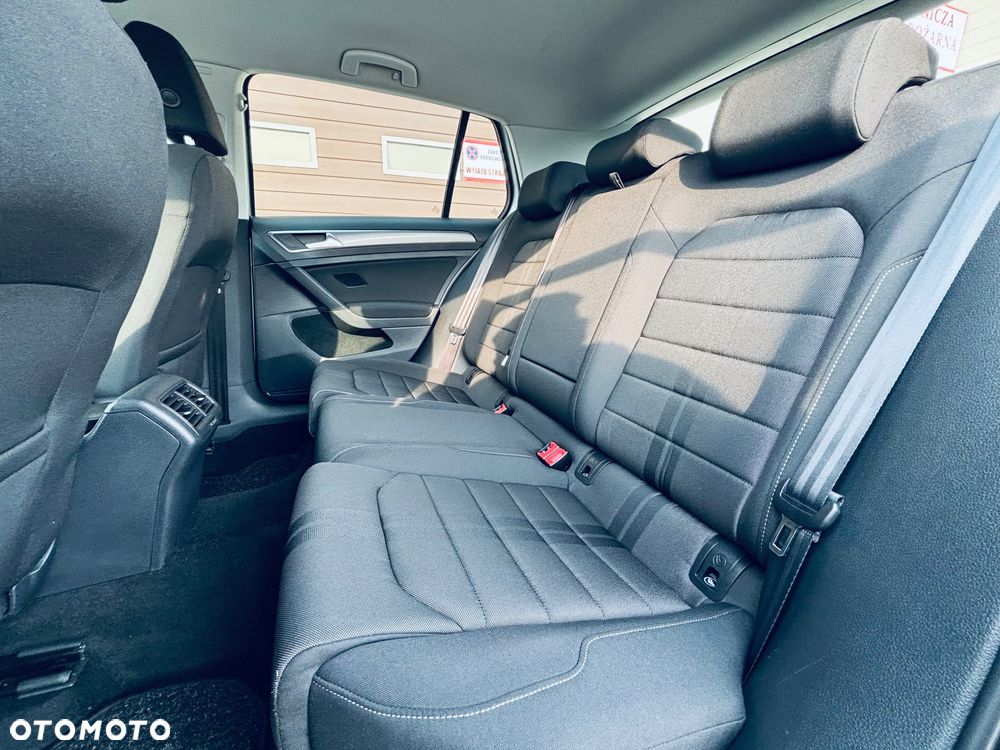 Volkswagen Golf 1.2 TSI BMT Trendline - 39