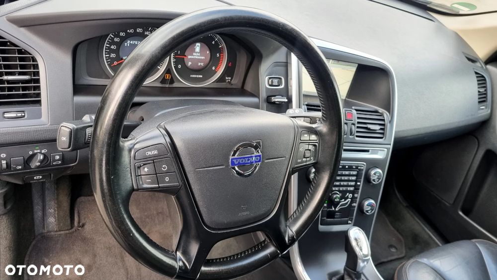 Volvo XC 60 D3 Geartronic Momentum - 20