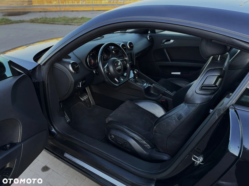 Audi TT Coupé 3.2 FSI Quattro S tronic - 8