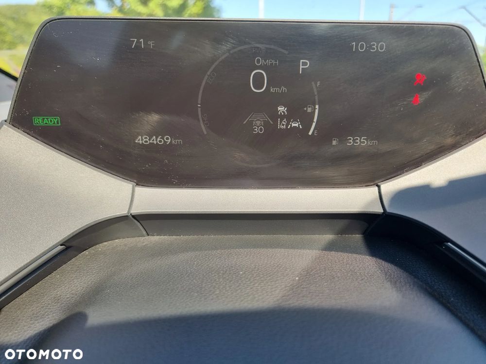 Toyota Prius Hybrid Advanced - 15