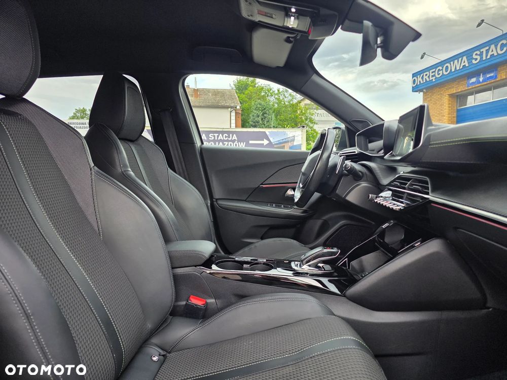 Peugeot 2008 1.5 BlueHDi GT Line S&S EAT8 - 27