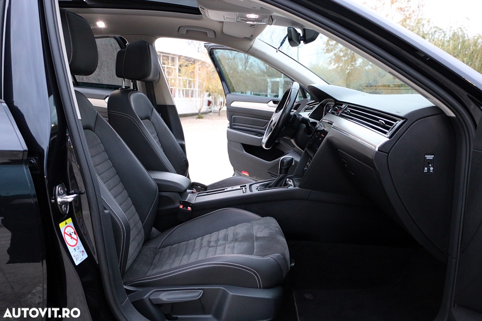 Volkswagen Passat Variant 2.0 TDI DSG R Executive - 16
