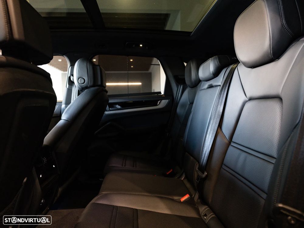 Porsche Cayenne S E-Hybrid - 10