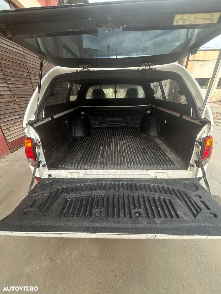 Mitsubishi L200 - 9
