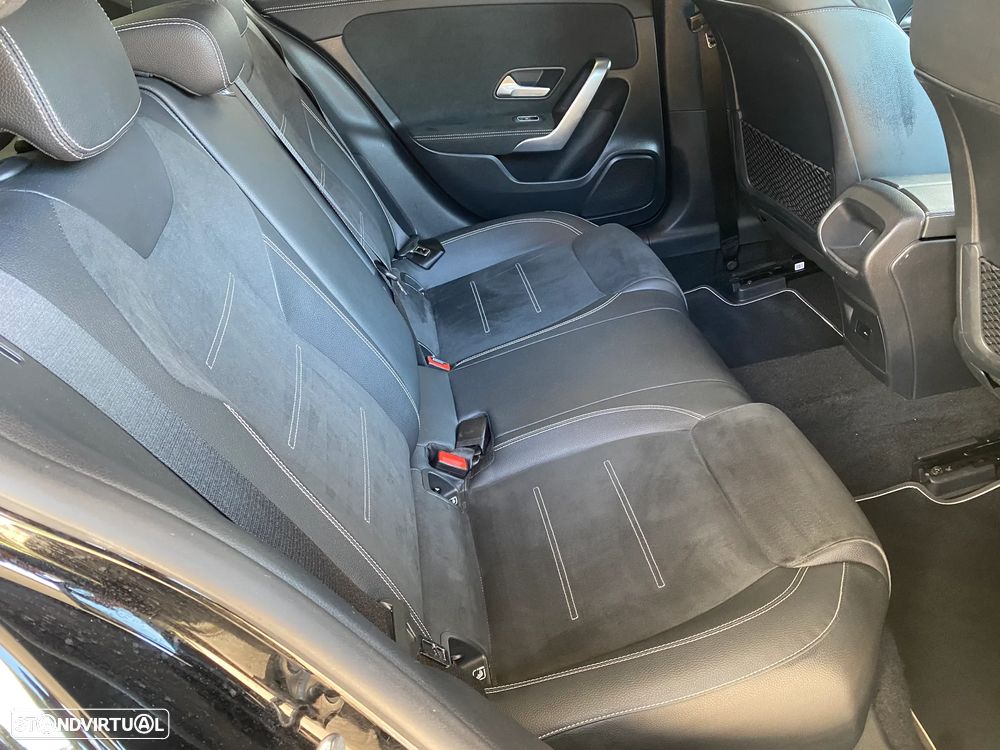 Mercedes-Benz A 250 Limousine e AMG Line - 15