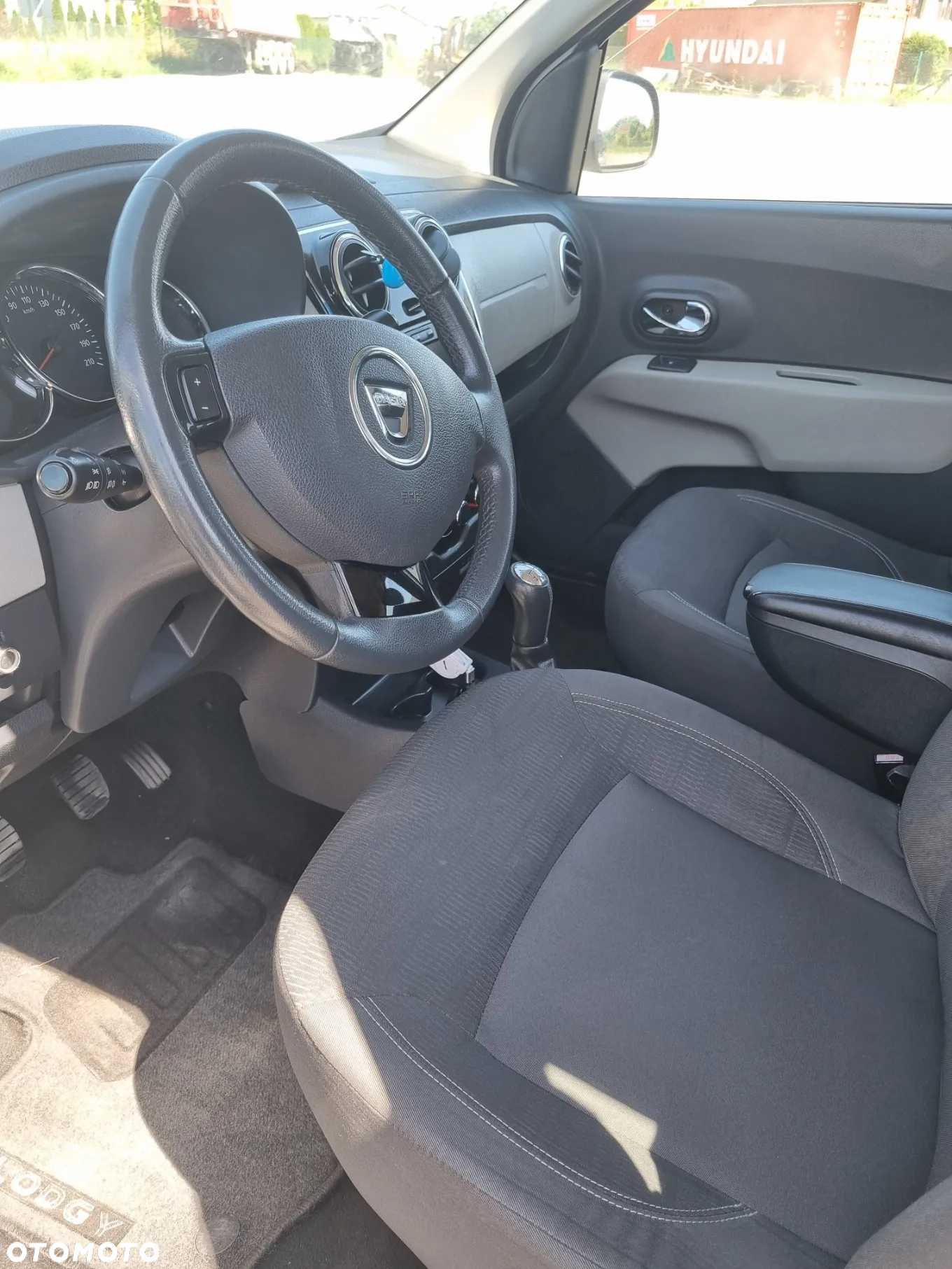 Dacia Lodgy 1.2 TCe Laureate - 12