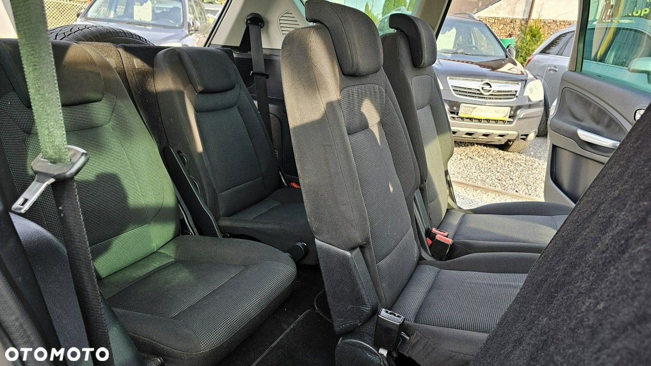 Ford S-Max - 19