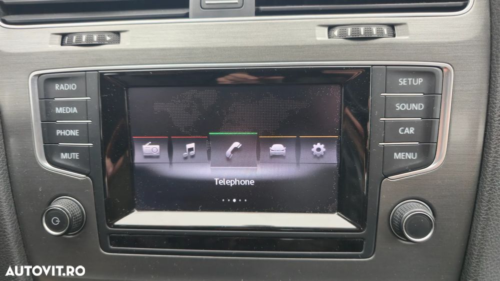 Volkswagen Golf 1.6 TDI DPF BlueMotion Technology Comfortline - 15