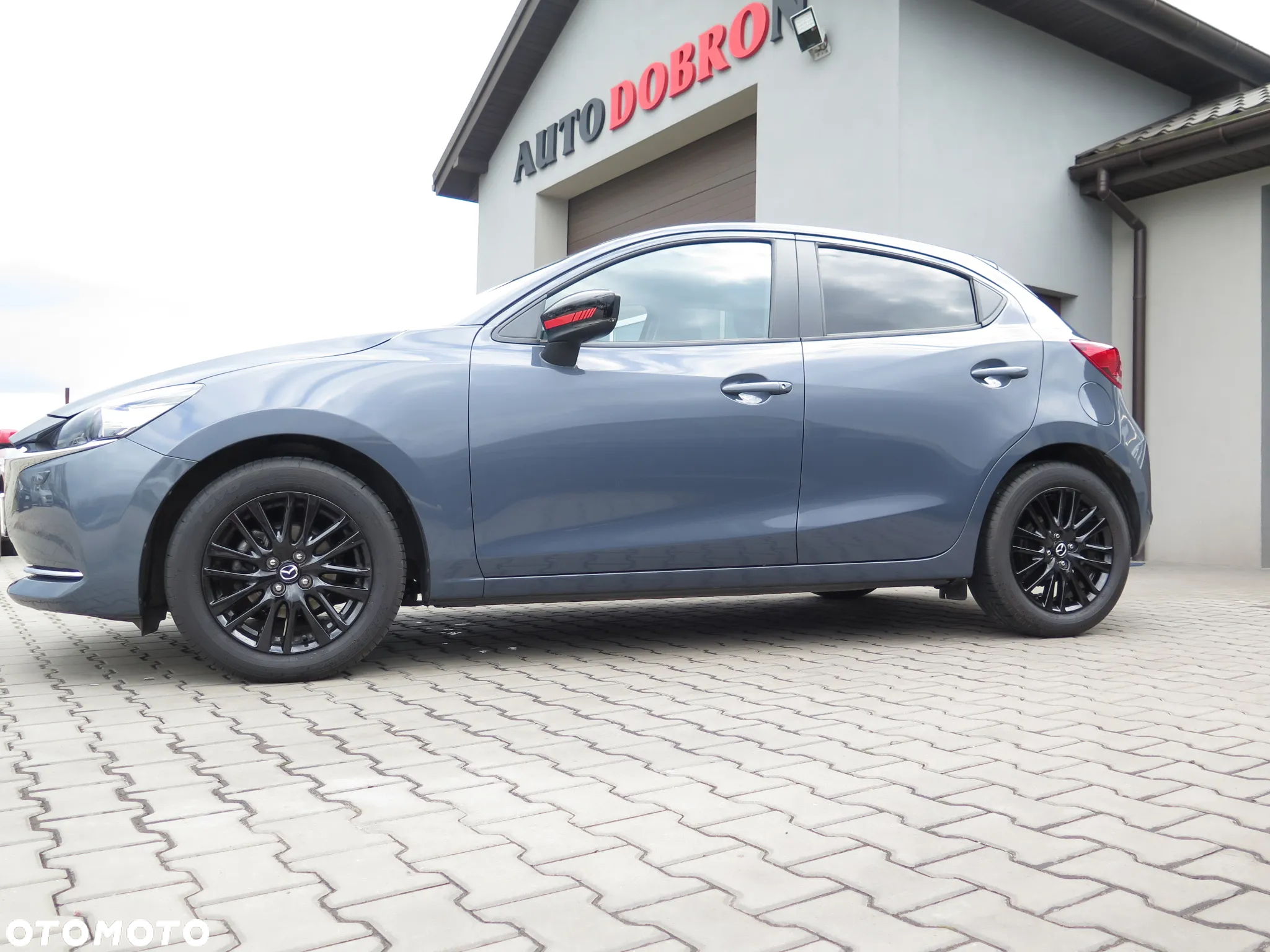 Mazda 2 SKYACTIV-G 90 Homura - 2