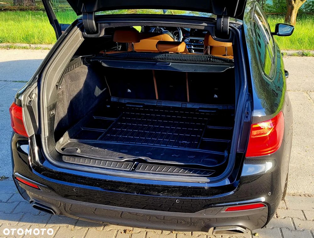 BMW Seria 5 540i xDrive - 7