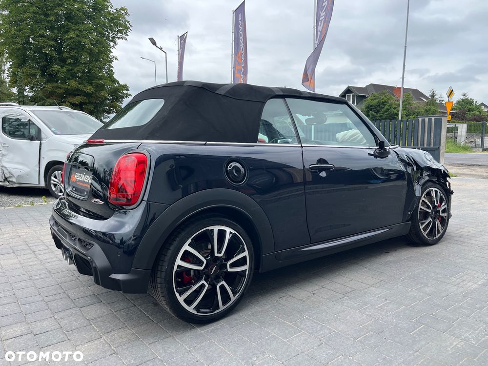 MINI John Cooper Works - 4