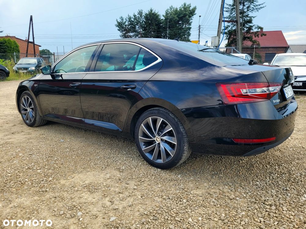 Skoda Superb 2.0 TDI 4x4 L&K DSG - 4