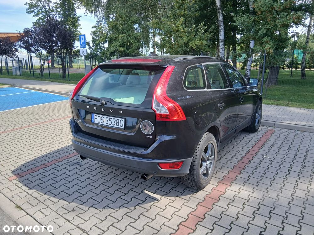 Volvo XC 60 2.4D AWD Momentum - 4