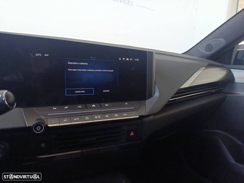 Opel Astra Sports Tourer - 21