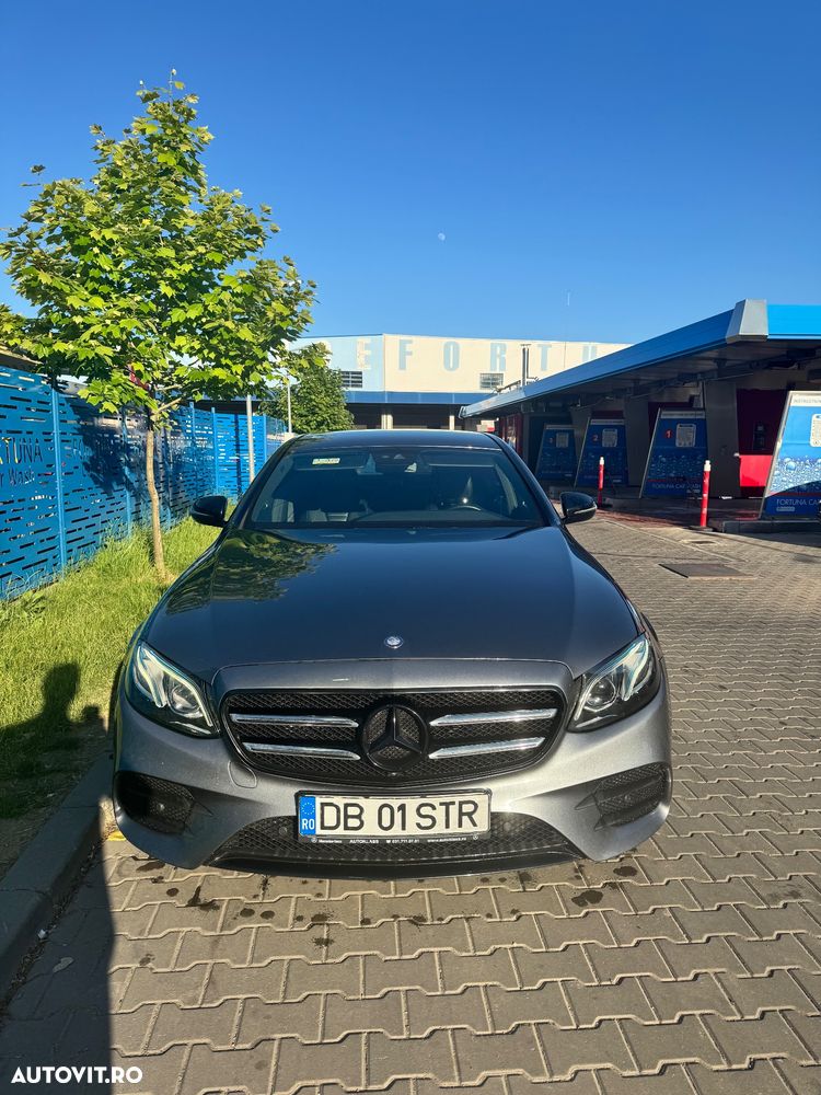 Mercedes-Benz E 220 d Aut. - 1