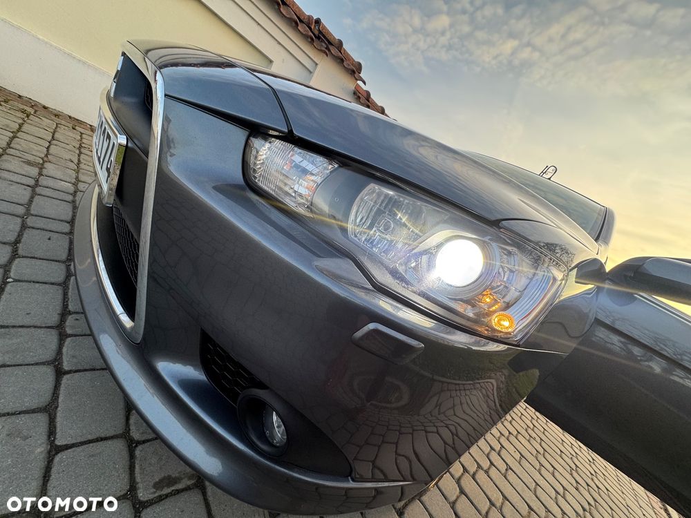 Mitsubishi Lancer - 24