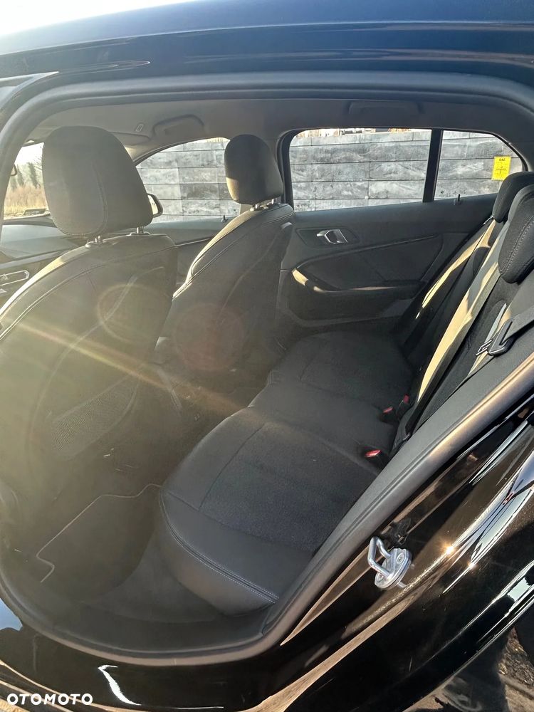 BMW Seria 1 118d Sport Line - 9