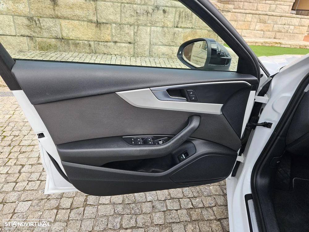 Audi A4 Avant 35 TDI S tronic - 13