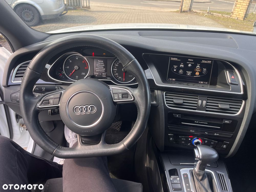 Audi A4 Avant 2.0 TDI DPF quattro S tronic S line Sportpaket - 8