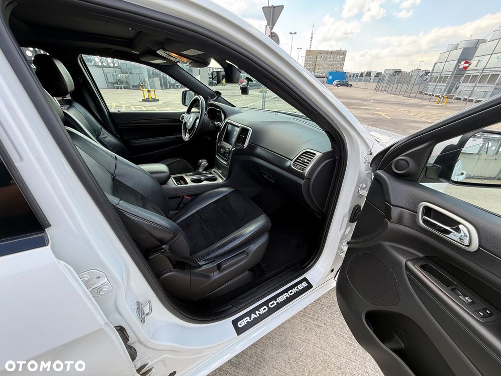 Jeep Grand Cherokee 3.6 V6 Overland - 19