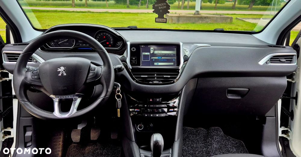 Peugeot 208 - 20