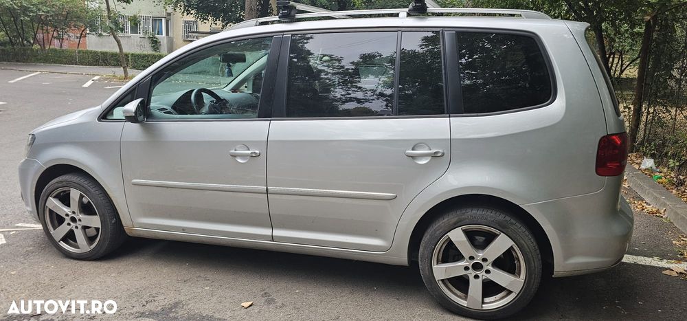 Volkswagen Touran - 13