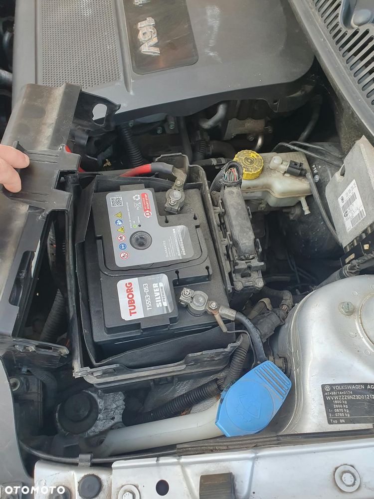 Volkswagen Polo 1.4 16V Comfortline - 13