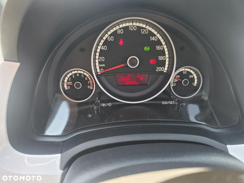 Volkswagen up! - 6