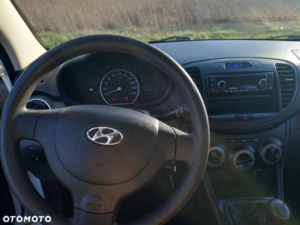 Hyundai i10 1.1 UEFA EURO 2012 Edition - 12