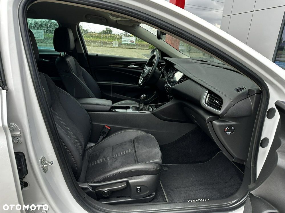 Opel Insignia Grand Sport 2.0 Diesel 4x4 Business Innovation - 17