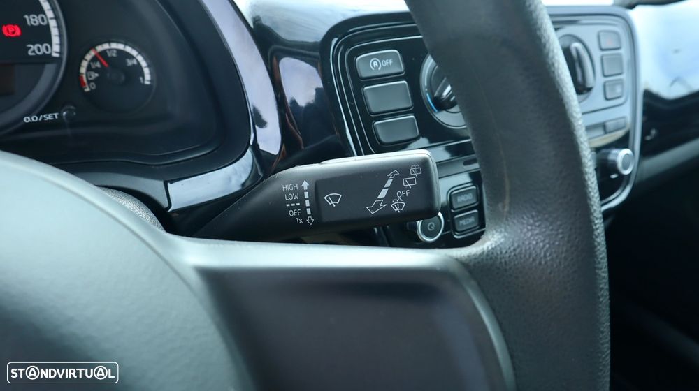 VW Up! 1.0 BMT Move Auto - 30