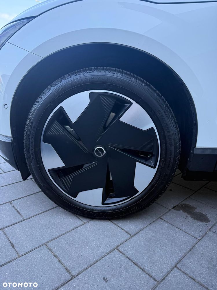 Volvo EX30 69kWh Twin Motor Ultra - 11