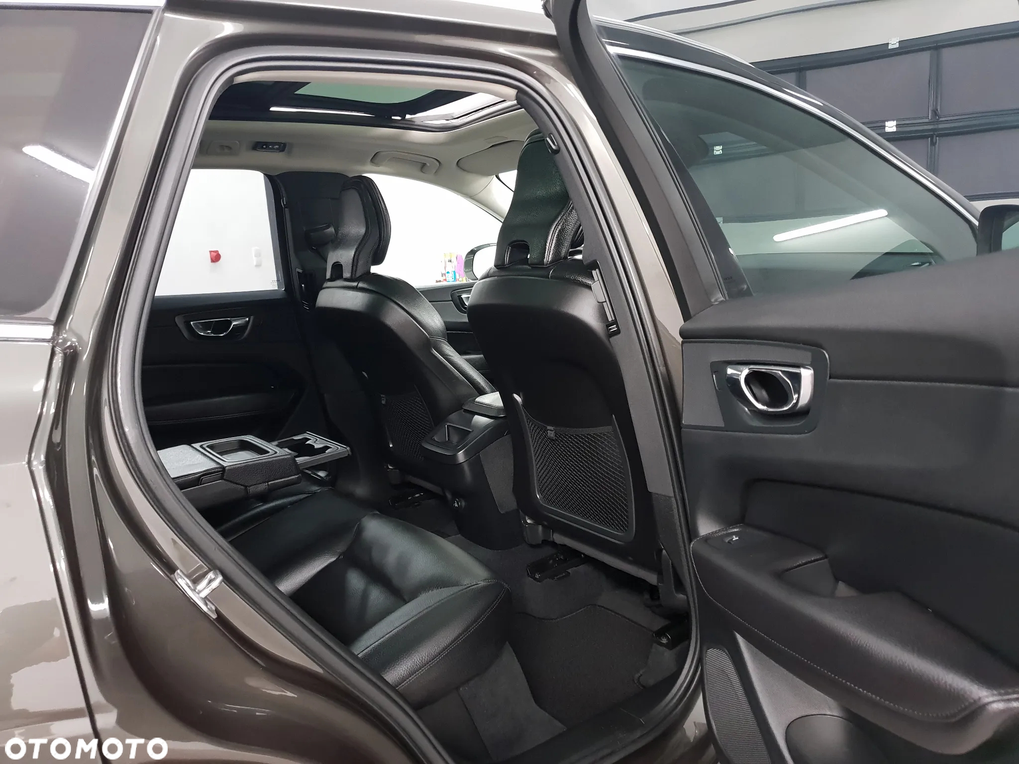 Volvo XC 60 B4 D AWD Geartronic Inscription - 5