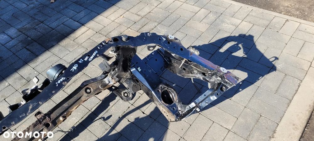 Honda accord VIII 12r lift 5d 2.4 Pas przedni - 4