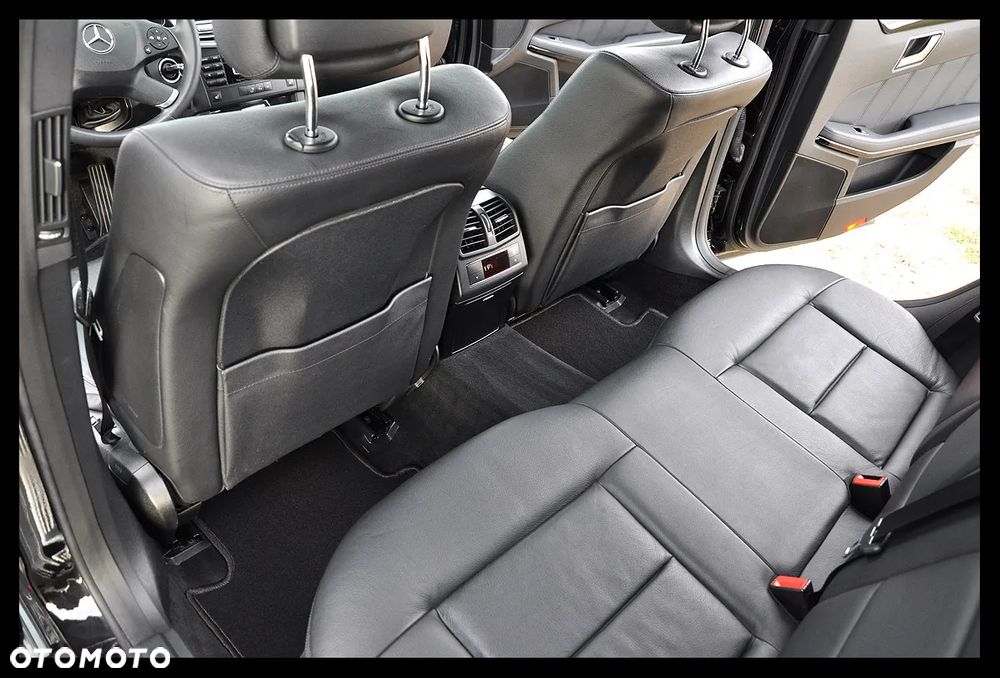 Mercedes-Benz Klasa E 300 BLUETEC 7G-TRONIC Avantgarde - 23
