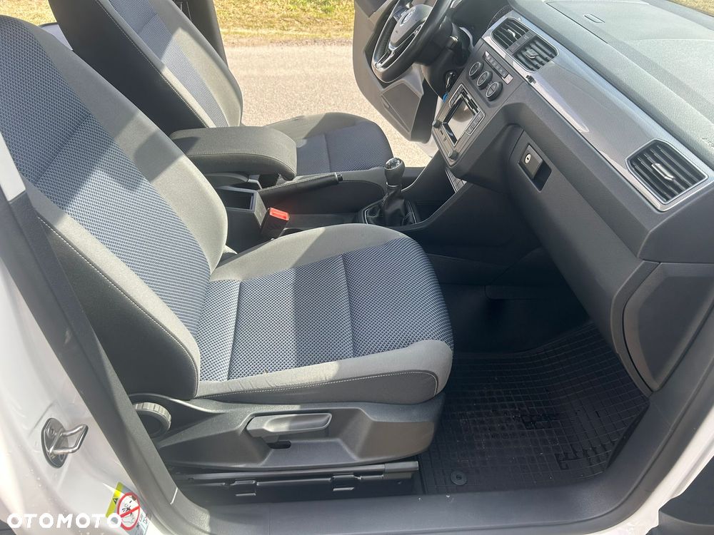 Volkswagen Caddy - 10