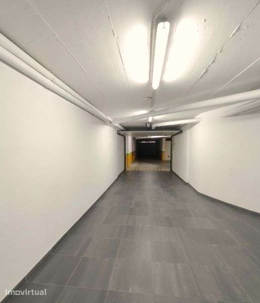 Arrendamento de garagem na Quinta das Marianas - Parede, Carcavelos - Grande imagem: 5/12