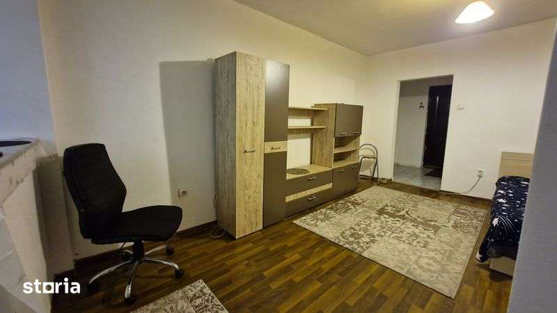 Inchiriez Garsoniera Tatarasi — fotografia 1