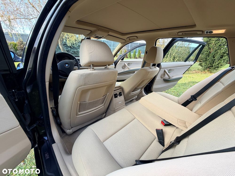 BMW Seria 3 325i - 15