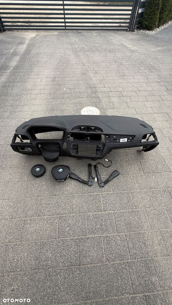 Deska rozdzielcza konsola airbag BMW f20 f21 lift - 1