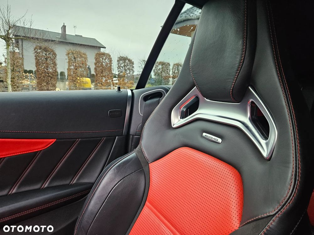 Mercedes-Benz Klasa C AMG 63 S AMG Speedshift 7G-MCT - 30