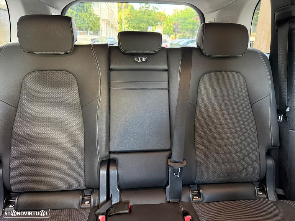 Mercedes-Benz GLB 180 7G-DCT Progressive - 15