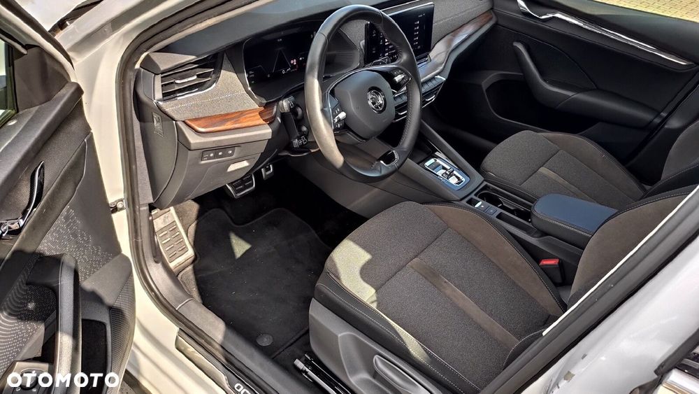 Skoda Octavia 2.0 TDI 4x4 Scout DSG - 9
