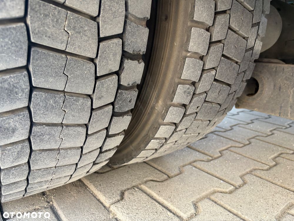 Mercedes-Benz Atego 1530  6 osobowe ( kanapa) kontener izoterma kurierka - 9