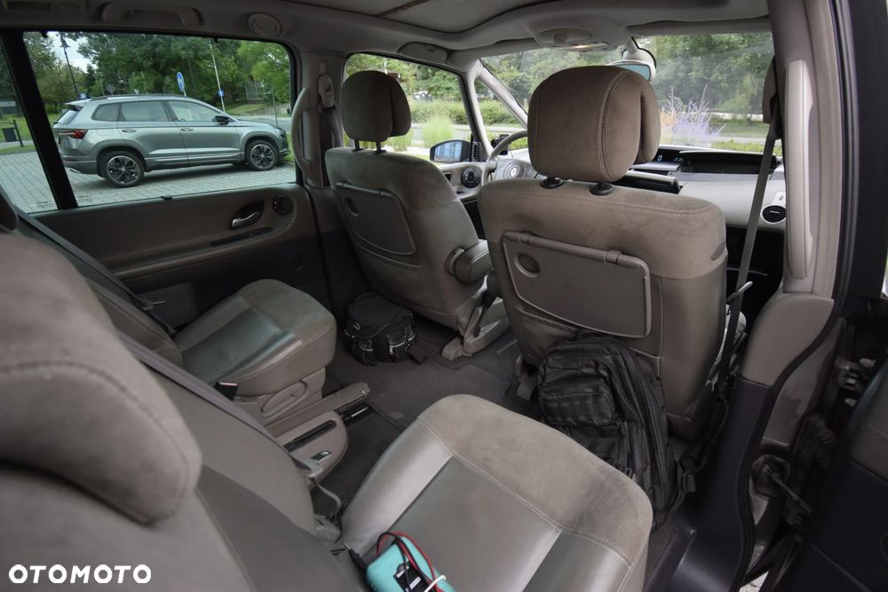 Renault Espace 3.0 dCi Initiale - 29