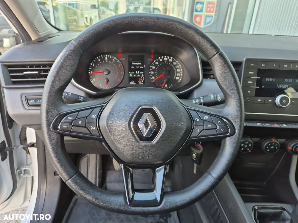 Renault Clio - 11