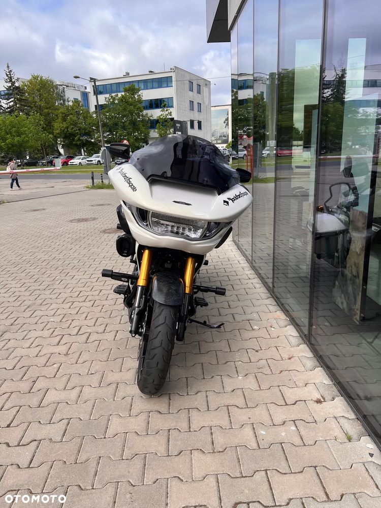 Harley-Davidson Touring Road Glide - 10