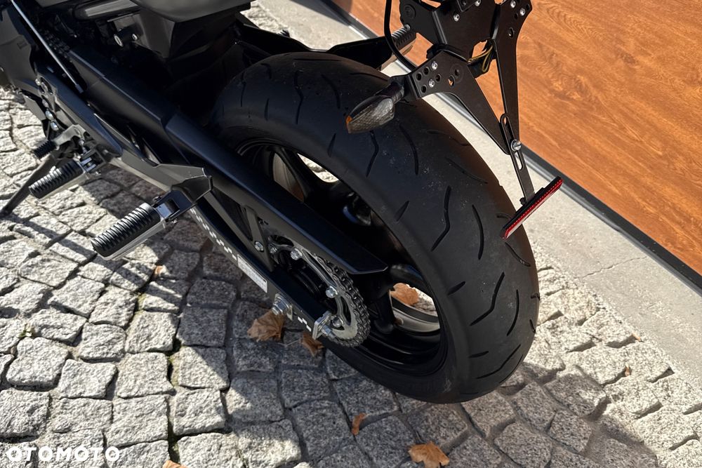 Yamaha XJ - 27