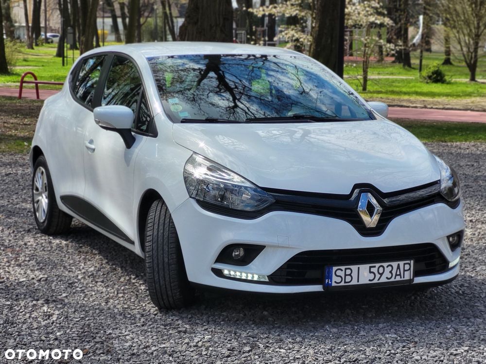 Renault Clio - 11