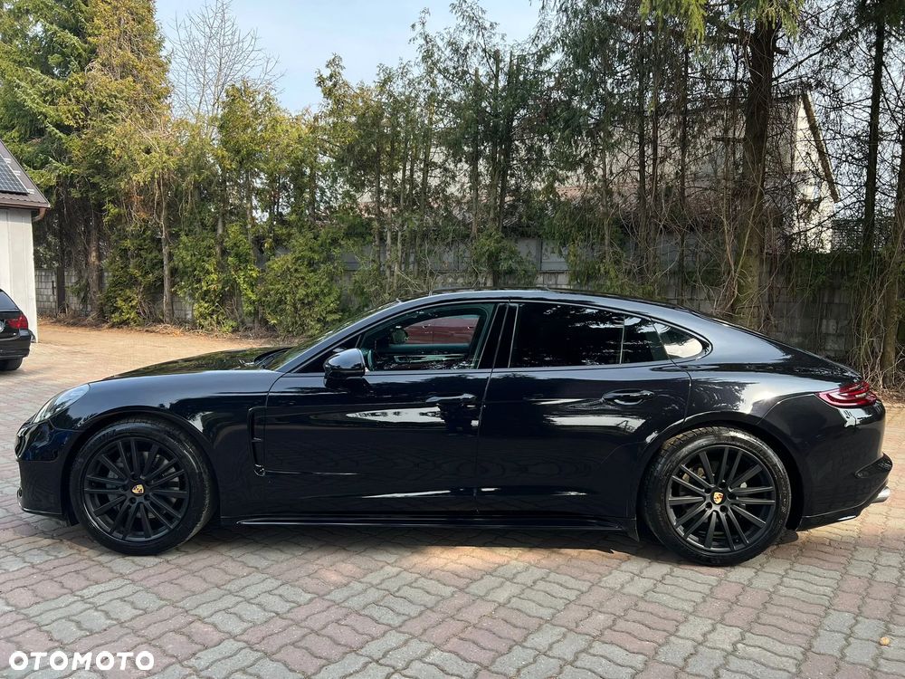 Porsche Panamera 4S - 11
